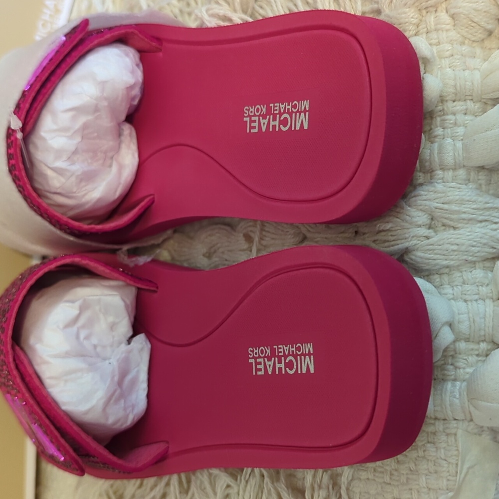 Michael Kors 7 NIB Slides BRIGHT Pink - Picture 6 of 8